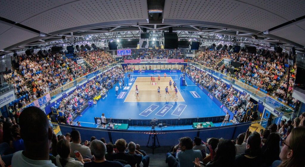 Vue panoramique de la salle Marcel Cerdan un soir de match des Mariannes 92