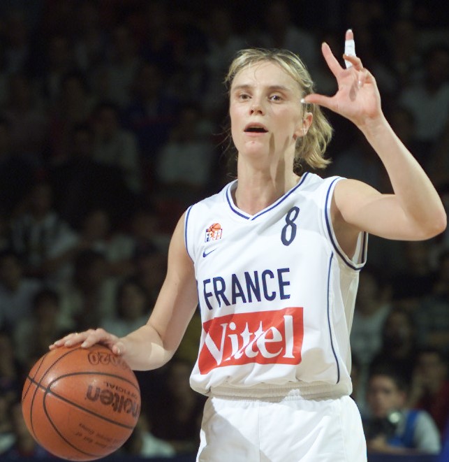Yannick Souvré capitaine de l'équipe de France à l'Eurobasket 2001