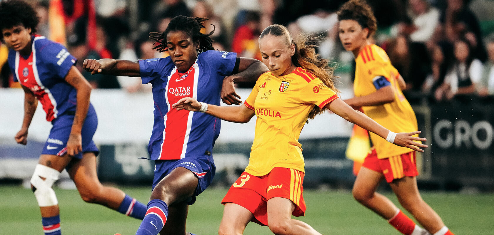 Match RC Lens - PSG Féminines de la première journée d'Arkema Première Ligue