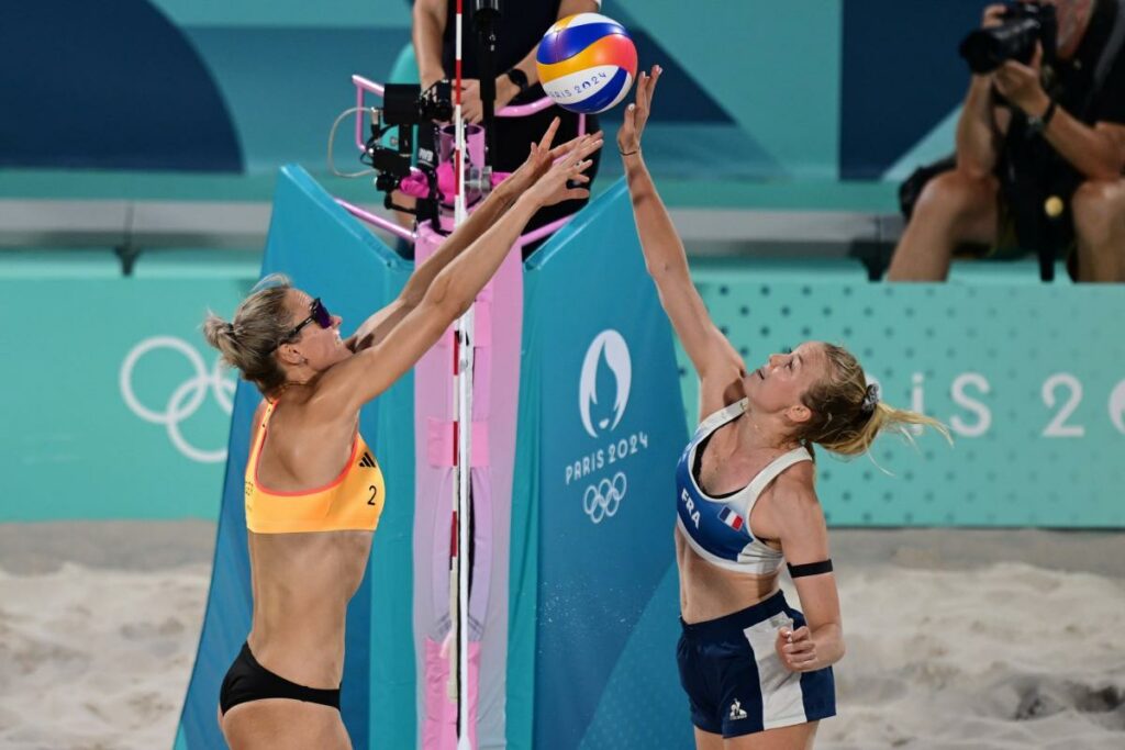 Match de beach-volley France-Brésil pendant les JO Paris 2024